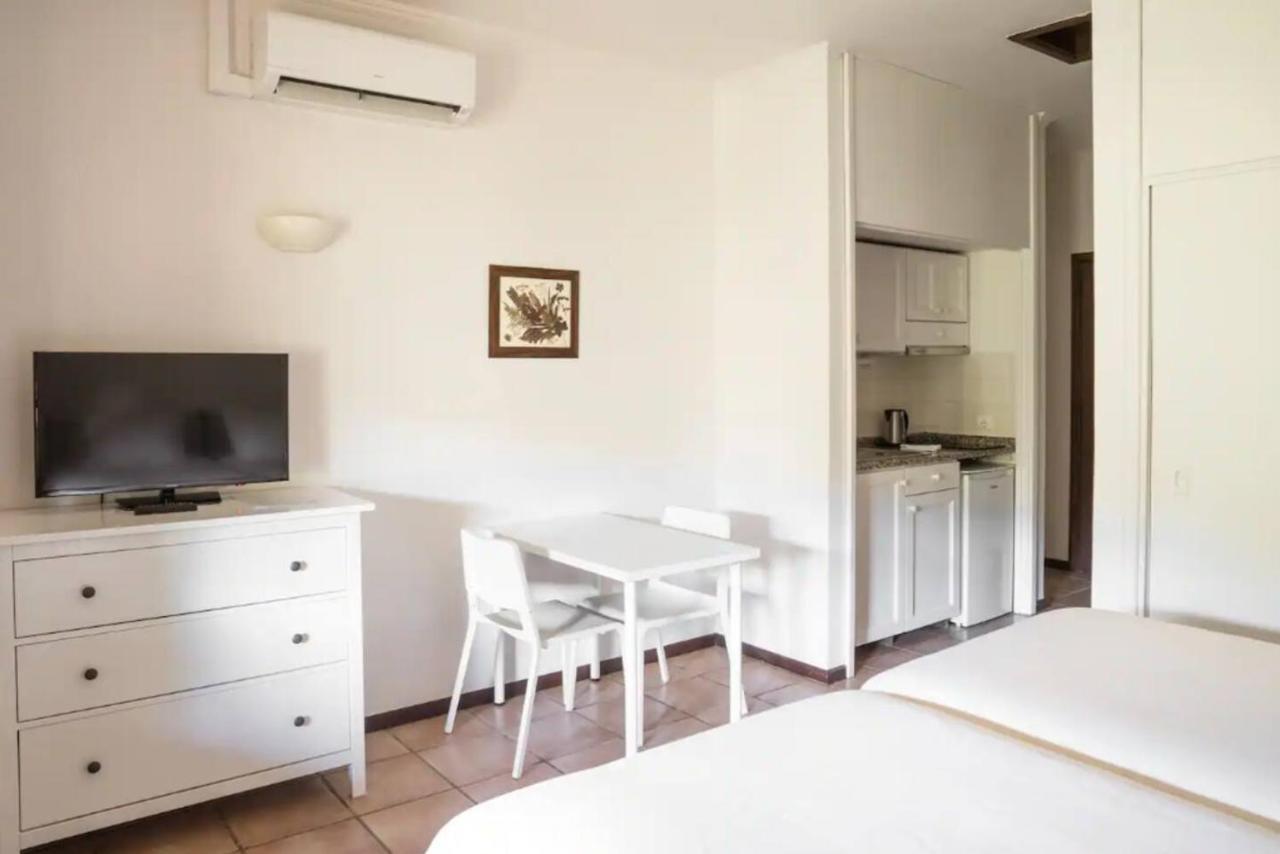 Casas De Campo Do Pomar B&B - Self Check-In Сантана Экстерьер фото