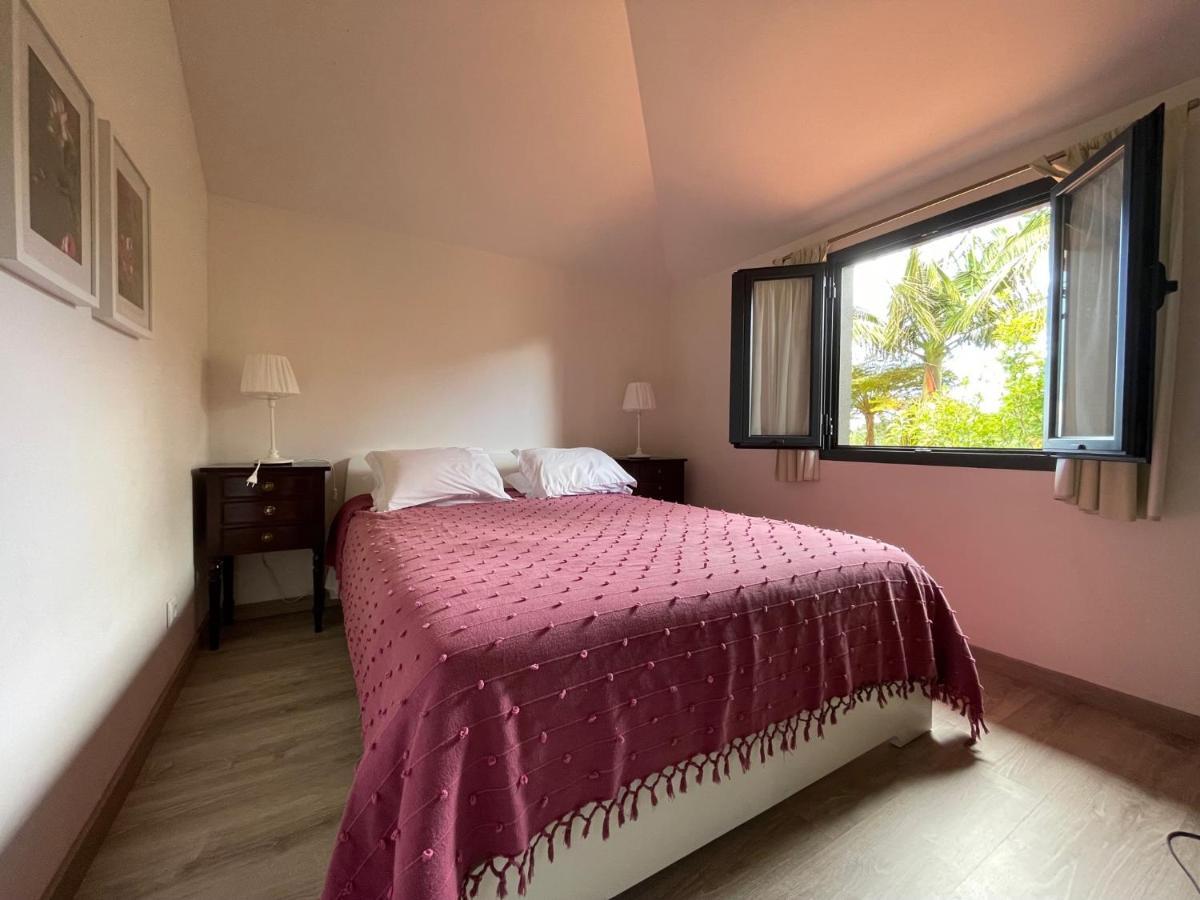 Casas De Campo Do Pomar B&B - Self Check-In Сантана Экстерьер фото